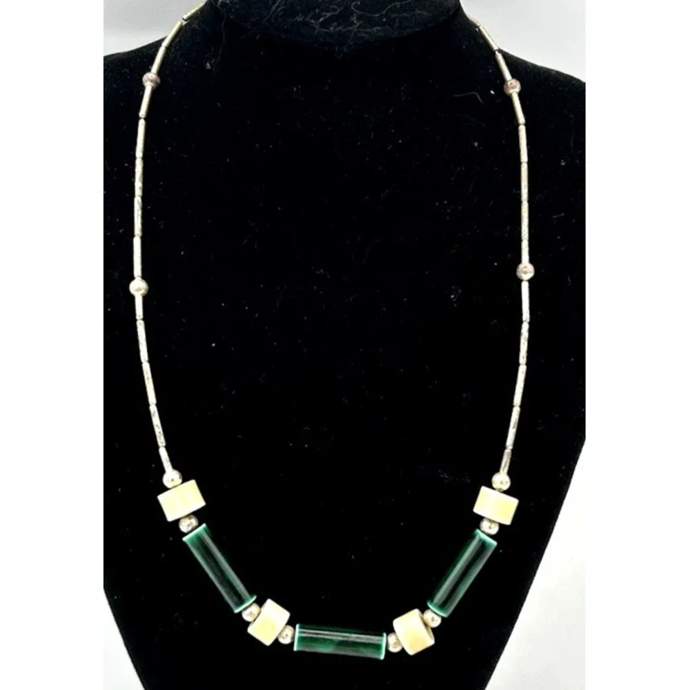 The Unbranded Brand silver green